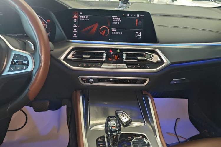 Used BMW X6 2022 Restyled xDrive30i M Sport Package Audio And AC Panel