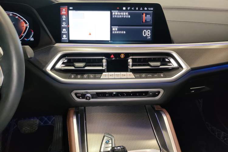 Used BMW X6 2022 Second Facelift xDrive40i Luxury Version M Sport Package Audio And AC Panel