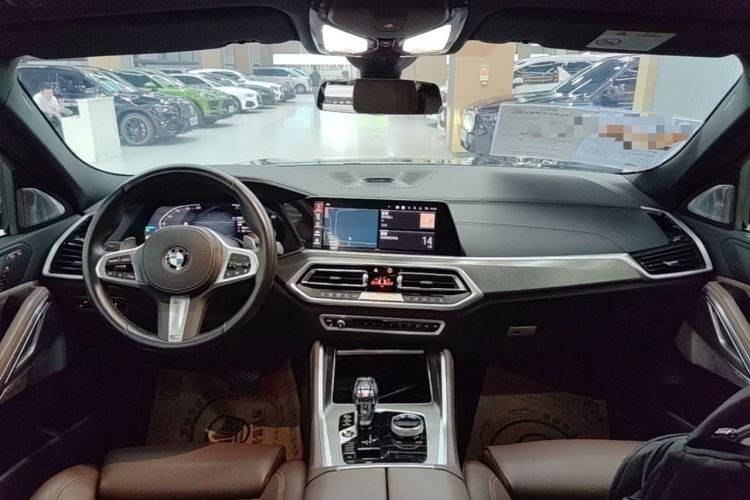 Used BMW X6 2022 Second Facelift xDrive40i M Sport Package Center Console