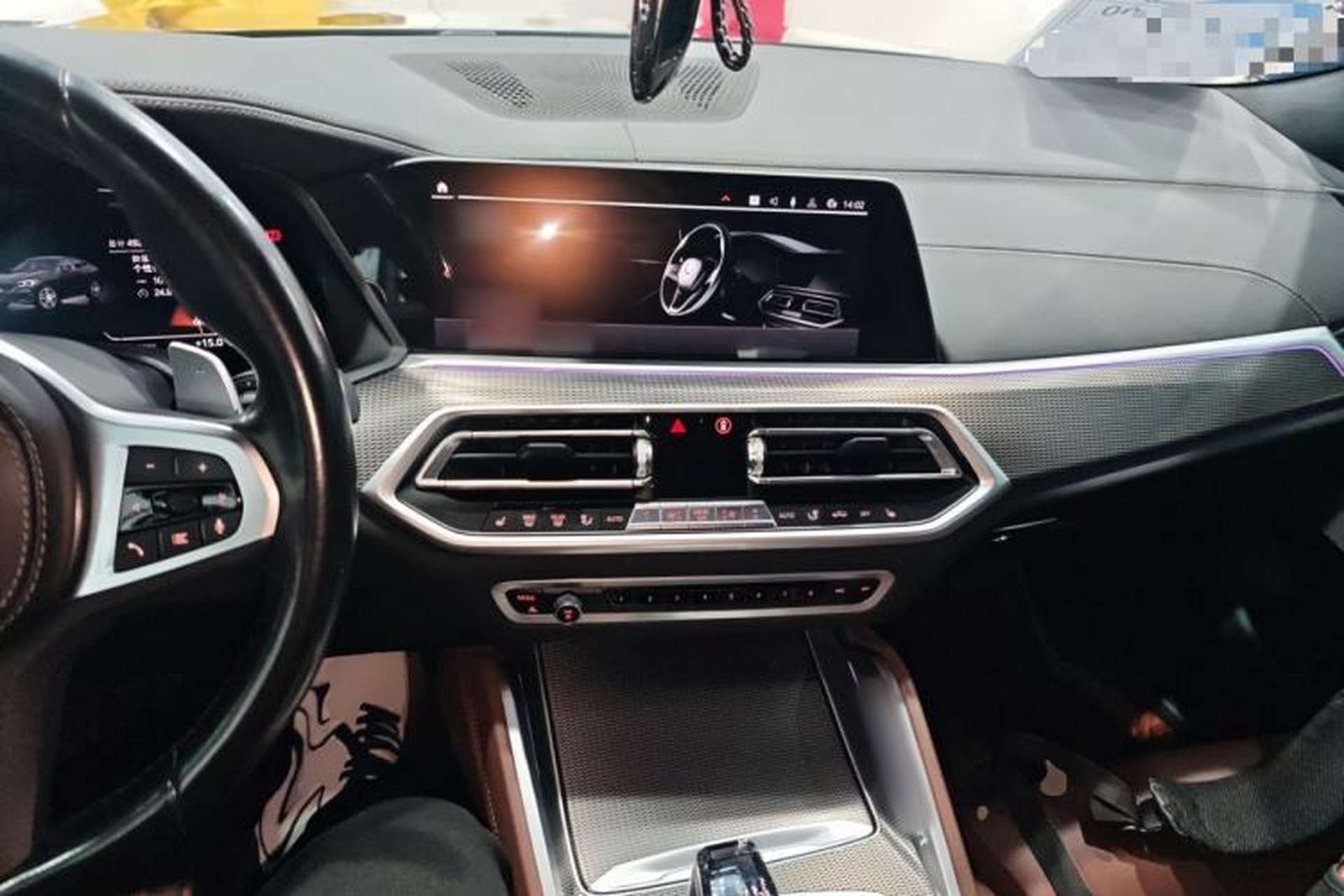Used BMW X6 2022 Second Facelift xDrive40i M Sport Package Center Console