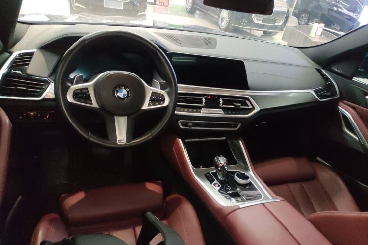 Used BMW X6 2022 Restyled xDrive40i M Sport Package Center Console