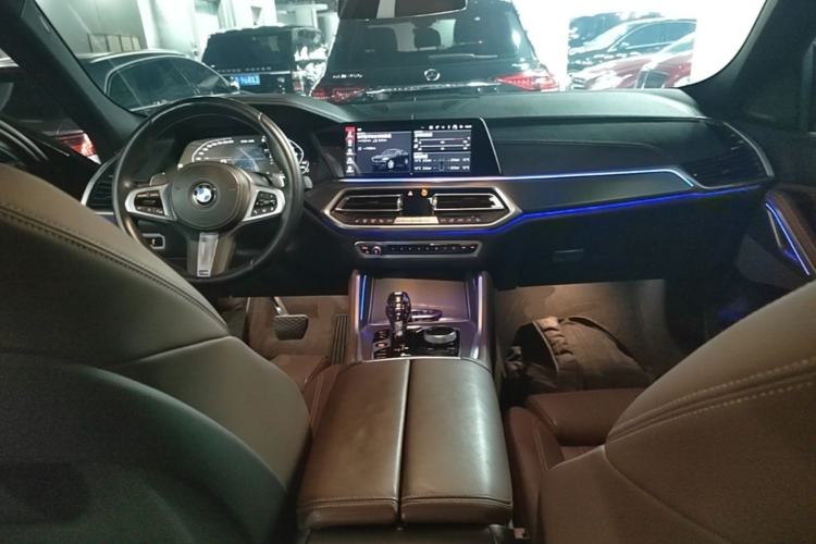 Used BMW X6 2022 Restyled xDrive40i M Sport Package Center Console