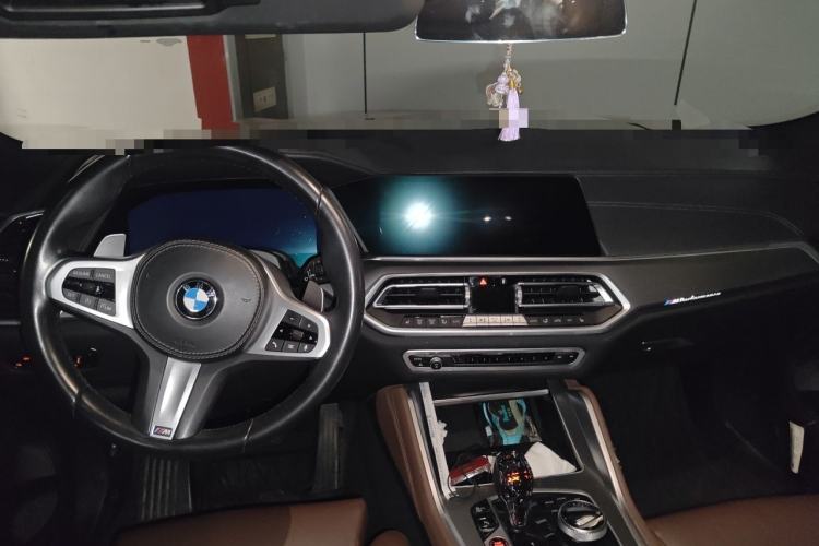 Used BMW X6 2022 xDrive30i M Sport Package Center Console