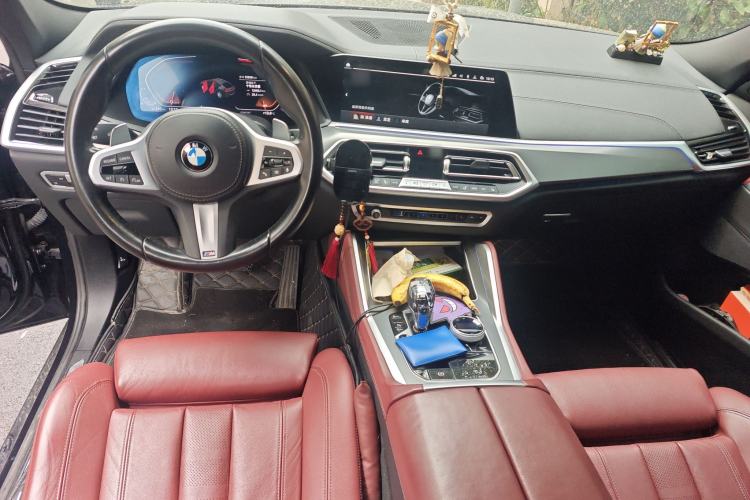 Used BMW X6 2022 xDrive30i M Sport Package Center Console