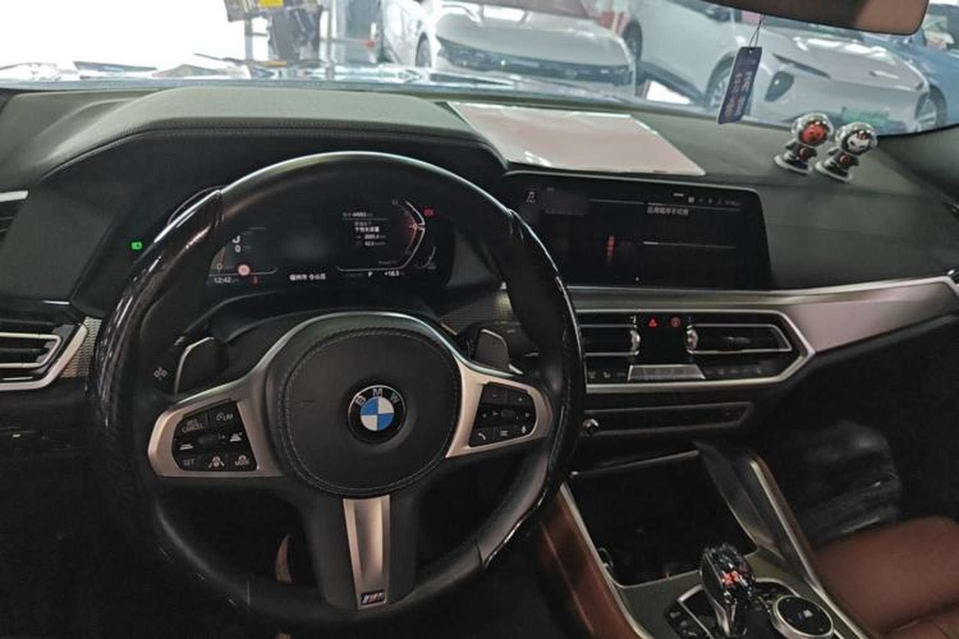 Used BMW X6 2022 Second Facelift xDrive40i Luxury Version M Sport Package Center Console