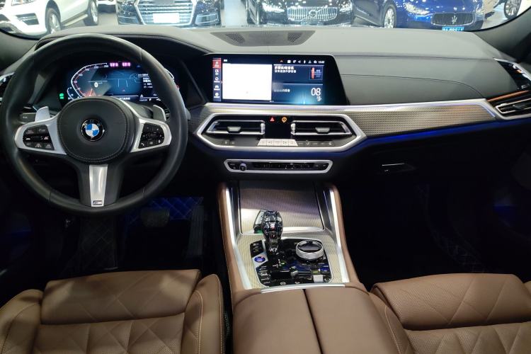 Used BMW X6 2022 Second Facelift xDrive40i Luxury Version M Sport Package Center Console