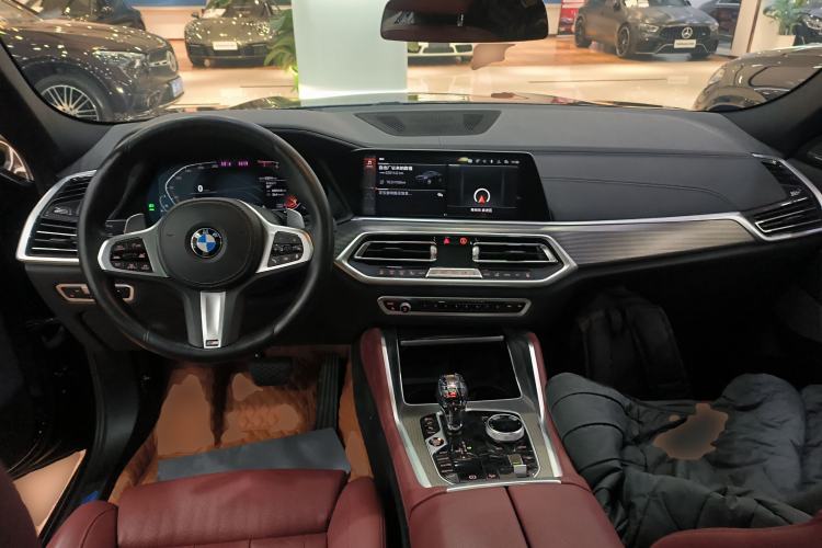 Used BMW X6 2022 xDrive40i Luxury Edition M Sport Package Center Console