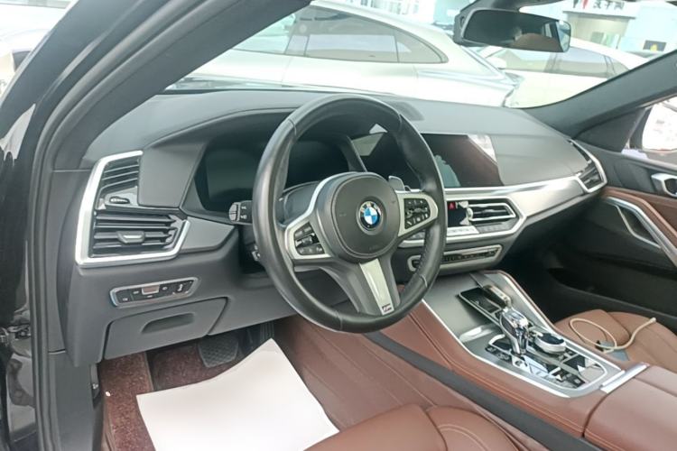 Used BMW X6 2022 Restyled xDrive30i M Sport Package Center Console