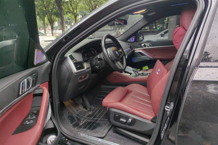 Used BMW X6 2022 Restyled xDrive30i M Sport Package Driver Seat