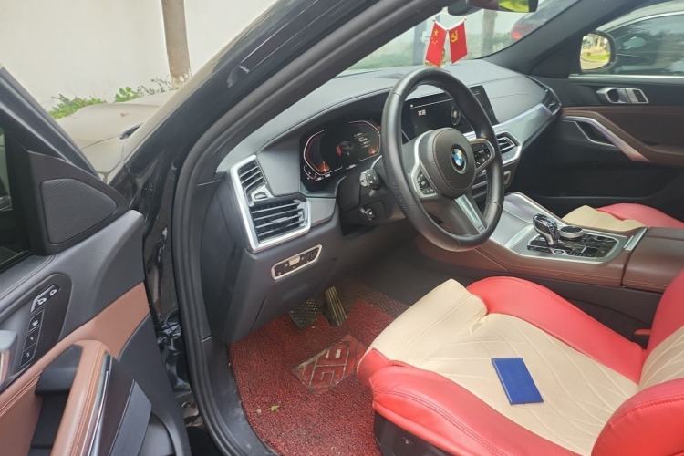 Used BMW X6 2022 Restyled xDrive30i M Sport Package Driver Seat