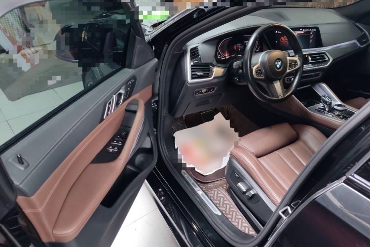 Used BMW X6 2022 Restyled xDrive30i M Sport Package Driver Seat