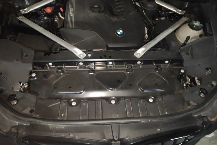 Used BMW X6 2022 Restyled xDrive30i M Sport Package Engine Bay