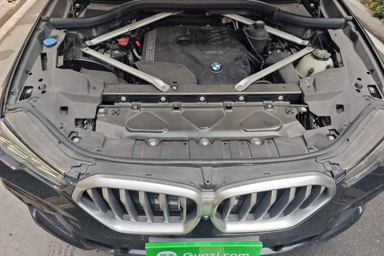 Used BMW X6 2022 xDrive30i M Sport Package Engine Bay