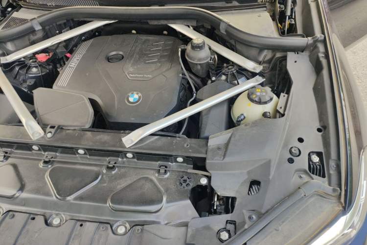 Used BMW X6 2022 Restyled xDrive30i M Sport Package Engine Bay Left