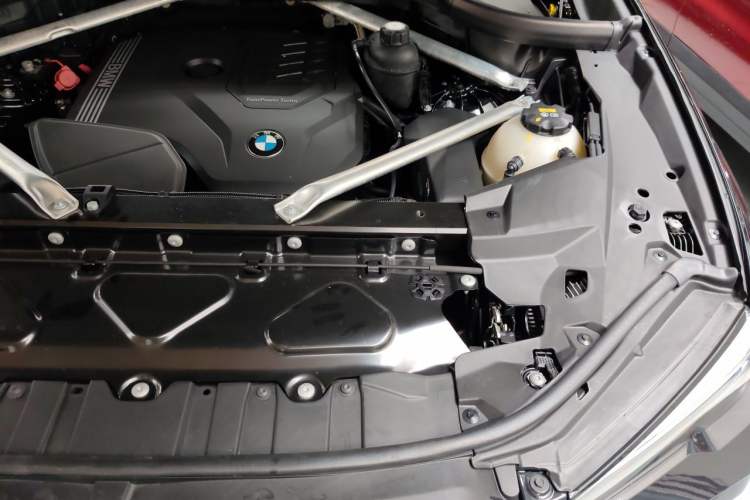 Used BMW X6 2022 Restyled xDrive30i M Sport Package Engine Bay Left
