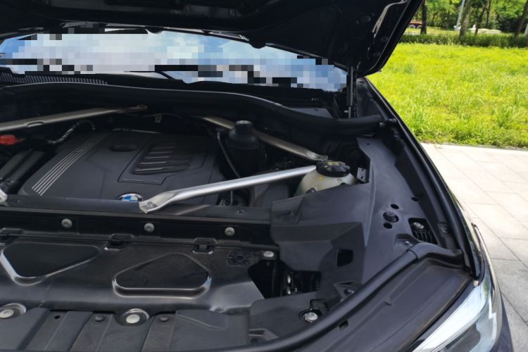 Used BMW X6 2022 Second Facelift xDrive40i M Sport Package Engine Bay Left