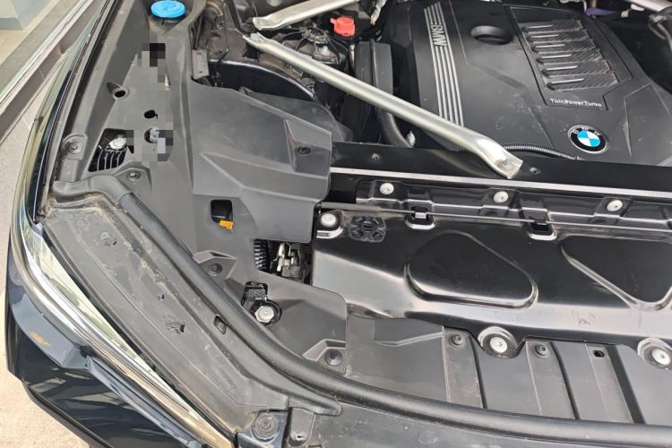 Used BMW X6 2022 Facelift xDrive40i Luxury Edition M Sport Package Engine Bay Right