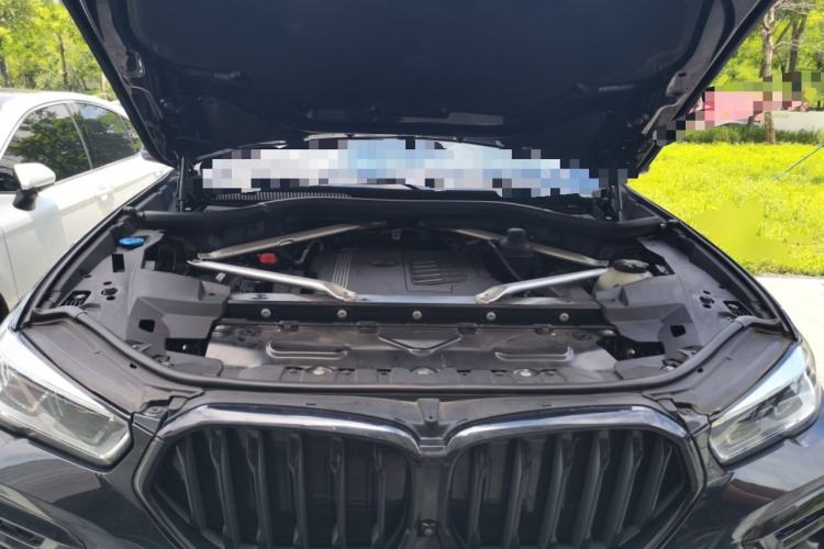 Used BMW X6 2022 Second Facelift xDrive40i M Sport Package Engine Bay