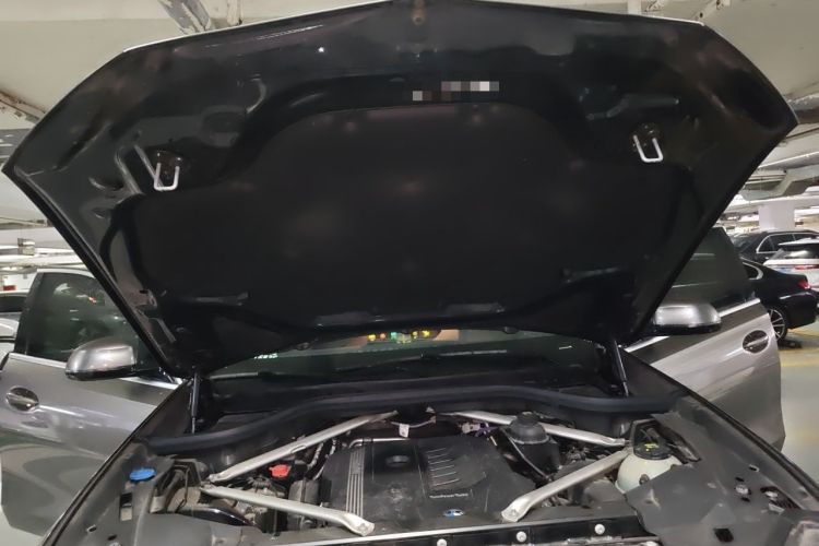 Used BMW X6 2022 Restyled xDrive40i M Sport Package Engine Bay