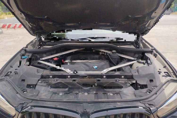 Used BMW X6 2022 Restyled xDrive30i M Sport Package Engine Bay