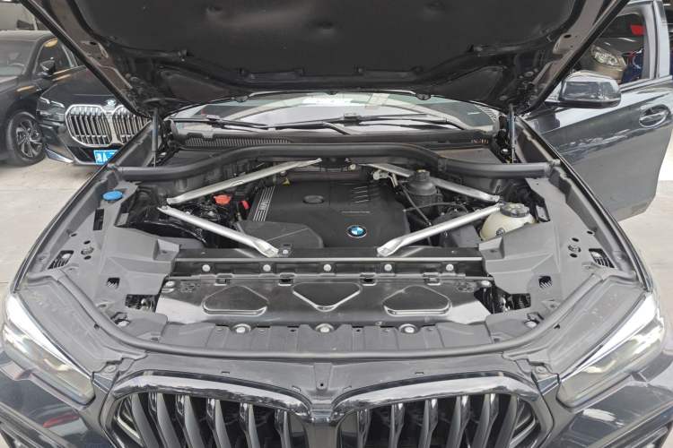 Used BMW X6 2022 Restyled xDrive30i M Sport Package Engine Bay