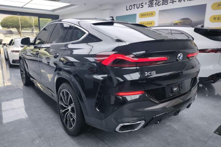 Used BMW X6 2022 xDrive40i M Sport Package Exterior 2
