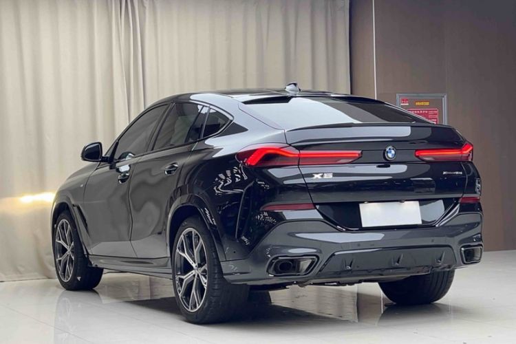 Used BMW X6 2022 Second Facelift xDrive40i M Sport Package Exterior 2