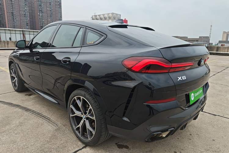 Used BMW X6 2022 Second Facelift xDrive40i M Sport Package Exterior 3