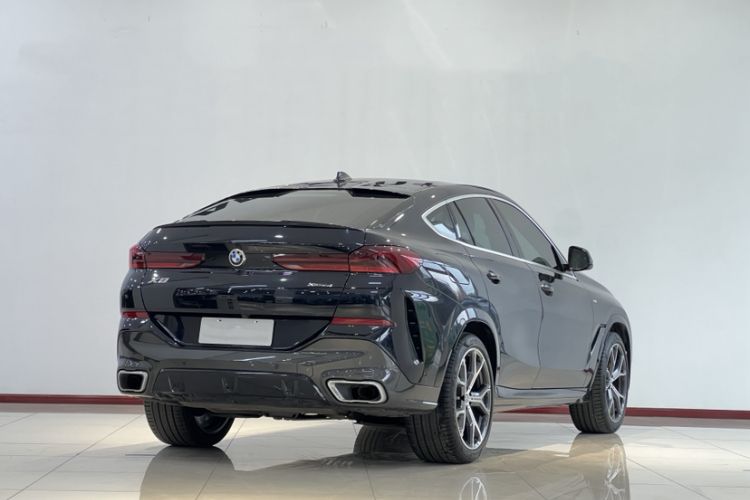 Used BMW X6 2022 xDrive40i Luxury Edition M Sport Package Exterior 3