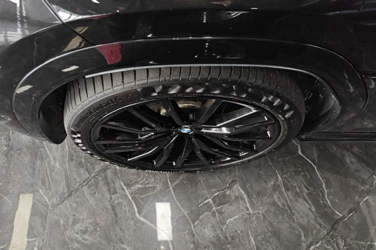 Used BMW X6 2022 Second Facelift xDrive40i Luxury Version M Sport Package Exterior 4