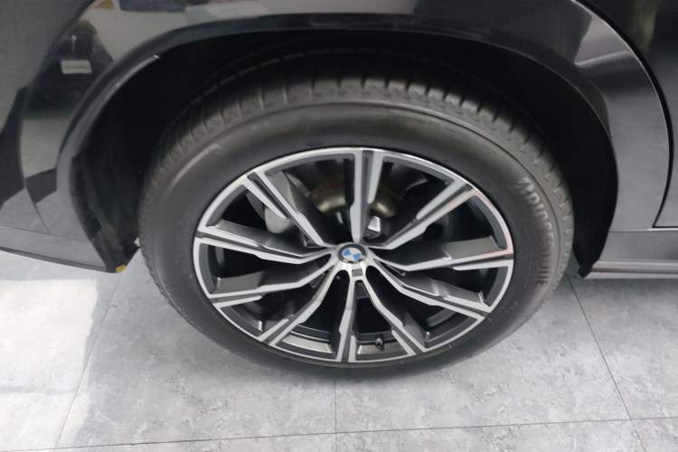 Used BMW X6 2022 xDrive40i M Sport Package Exterior 5