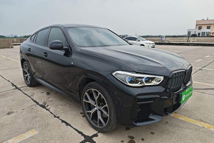 Used BMW X6 2022 Second Facelift xDrive40i M Sport Package Exterior 5