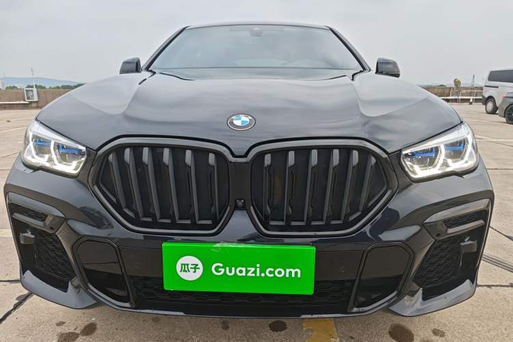Used BMW X6 2022 Second Facelift xDrive40i M Sport Package Exterior 6