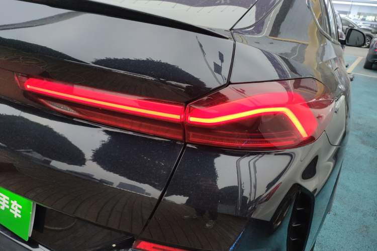 Used BMW X6 2022 Restyled xDrive40i M Sport Package Exterior 6