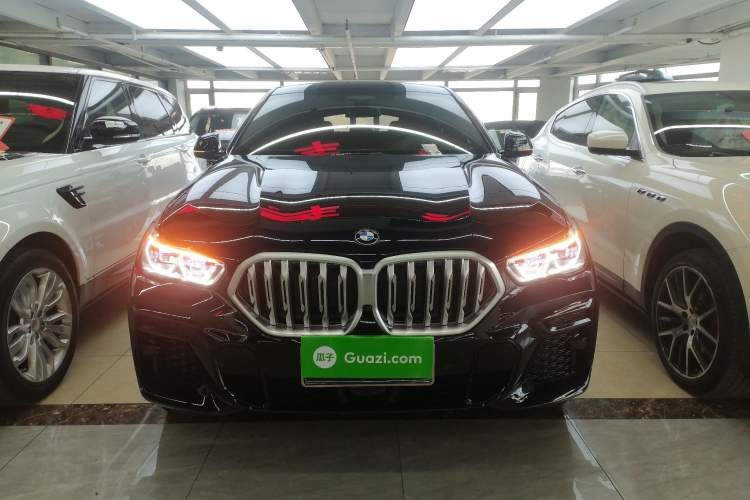Used BMW X6 2022 xDrive40i Luxury Edition M Sport Package Front