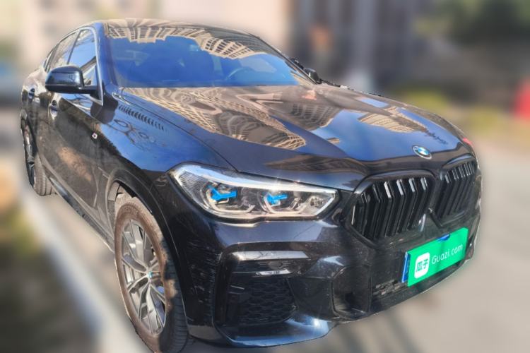 Used BMW X6 2022 xDrive40i M Sport Package Front Right 45 Deg