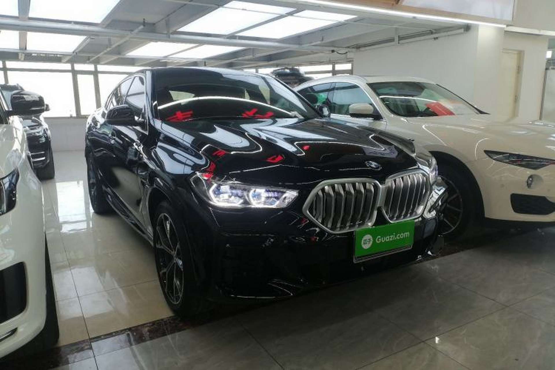 Used BMW X6 2022 xDrive40i Luxury Edition M Sport Package Front Right 45 Deg