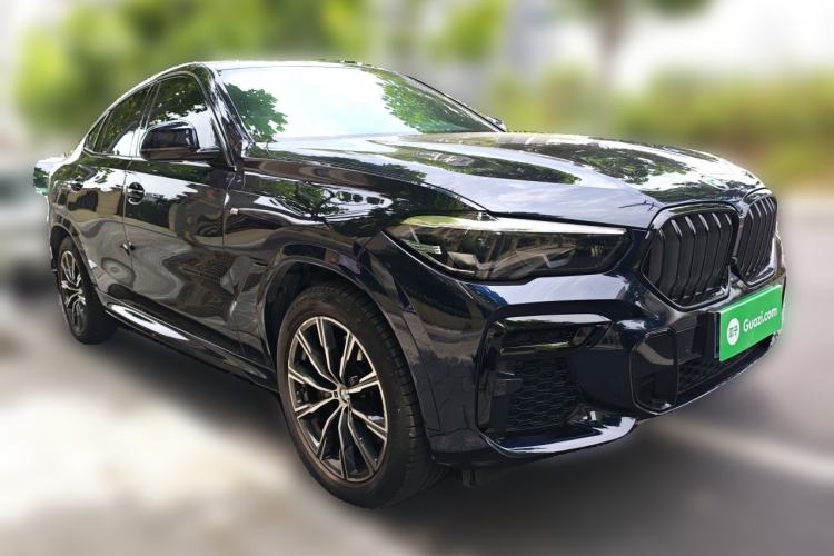 Used BMW X6 2022 Restyled xDrive30i M Sport Package Front Right 45 Deg