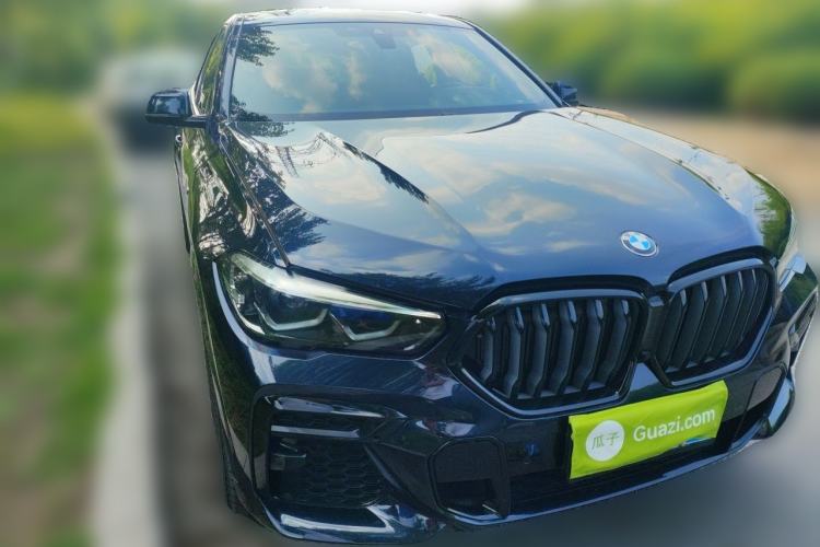 Used BMW X6 2022 Restyled xDrive30i M Sport Package Front Right 45 Deg