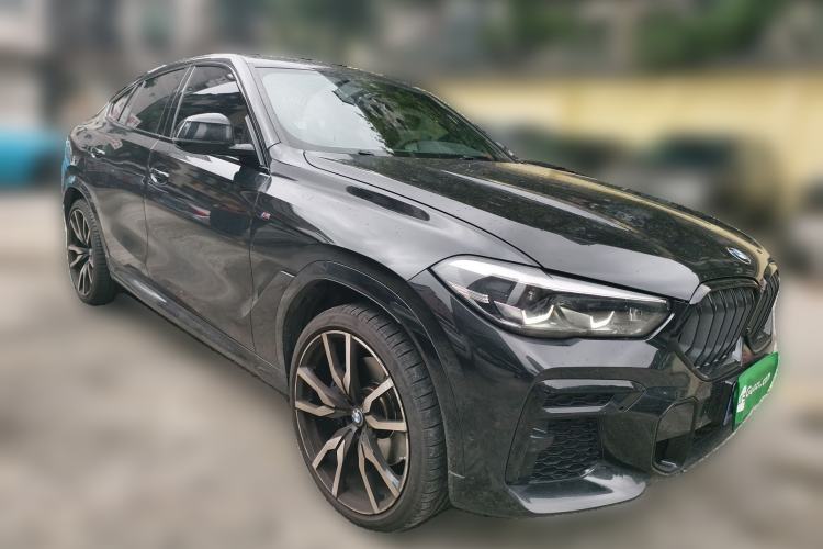 Used BMW X6 2022 Restyled xDrive30i M Sport Package Front Right 45 Deg