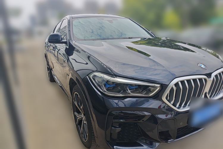 Used BMW X6 2022 Facelift xDrive40i Luxury Edition M Sport Package Front Right 45 Deg