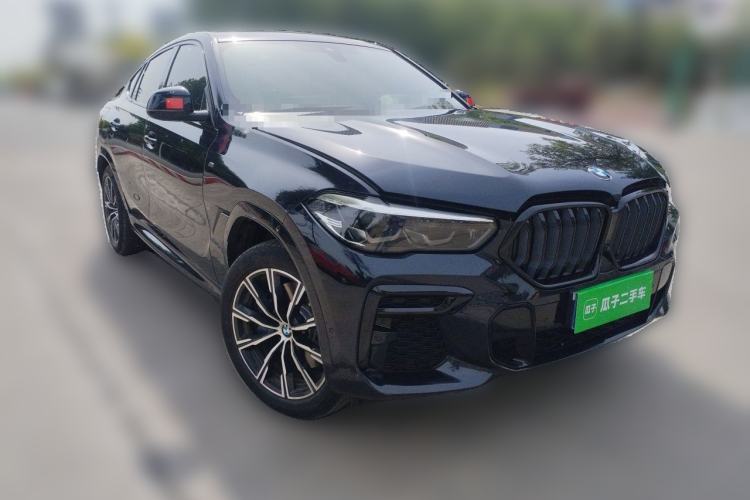 Used BMW X6 2022 Restyled xDrive30i M Sport Package Front Right 45 Deg