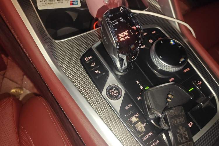 Used BMW X6 2022 Second Facelift xDrive40i Luxury Version M Sport Package Gear Lever