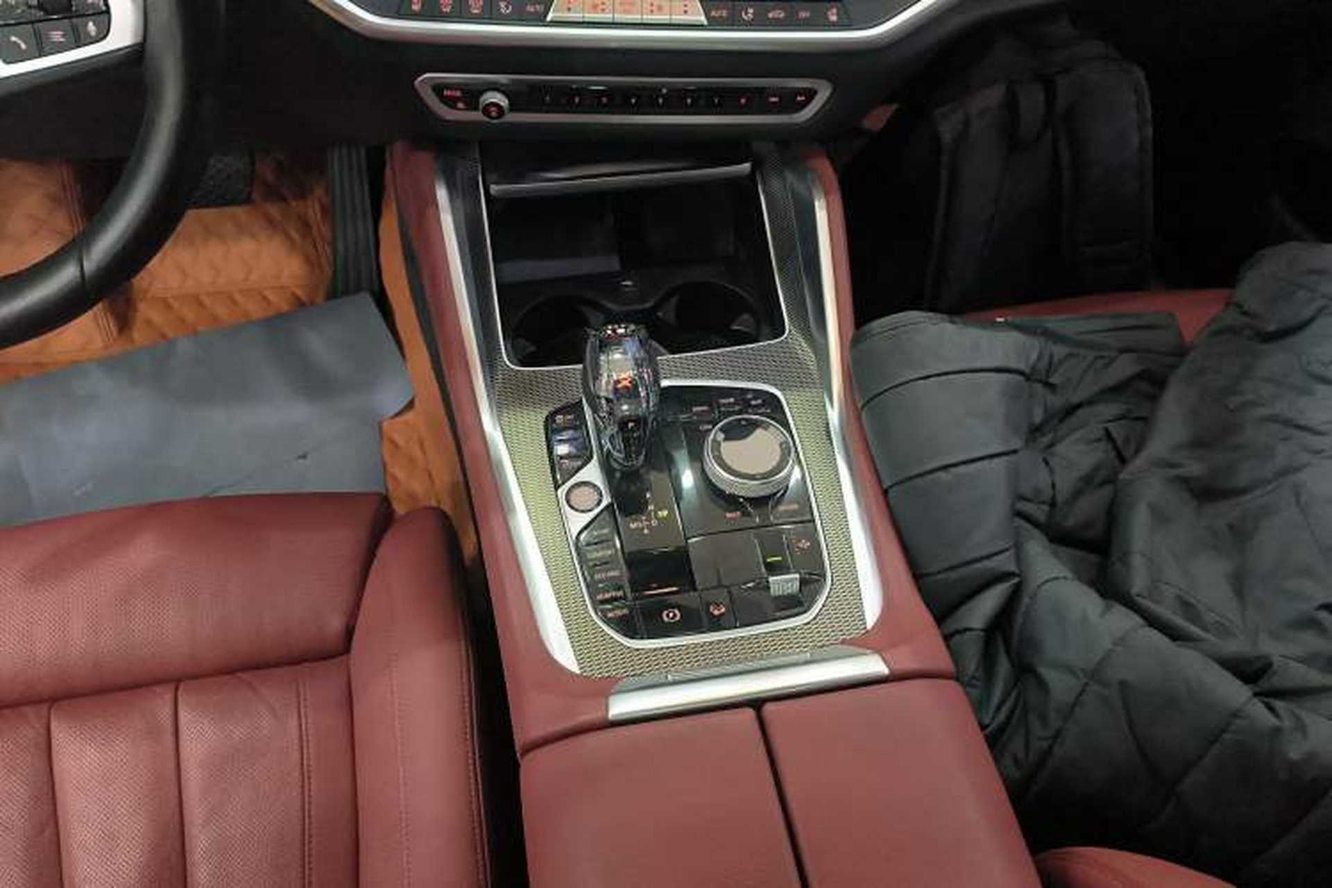 Used BMW X6 2022 xDrive40i Luxury Edition M Sport Package Gear Lever