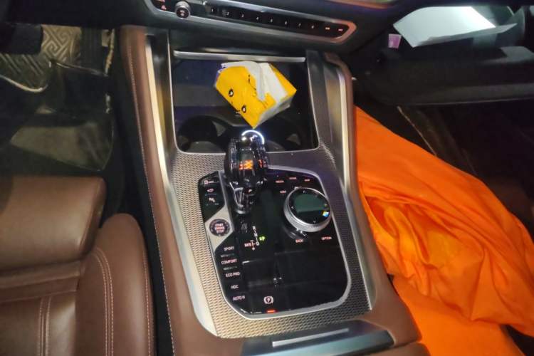 Used BMW X6 2022 Restyled xDrive40i M Sport Package Gear Lever