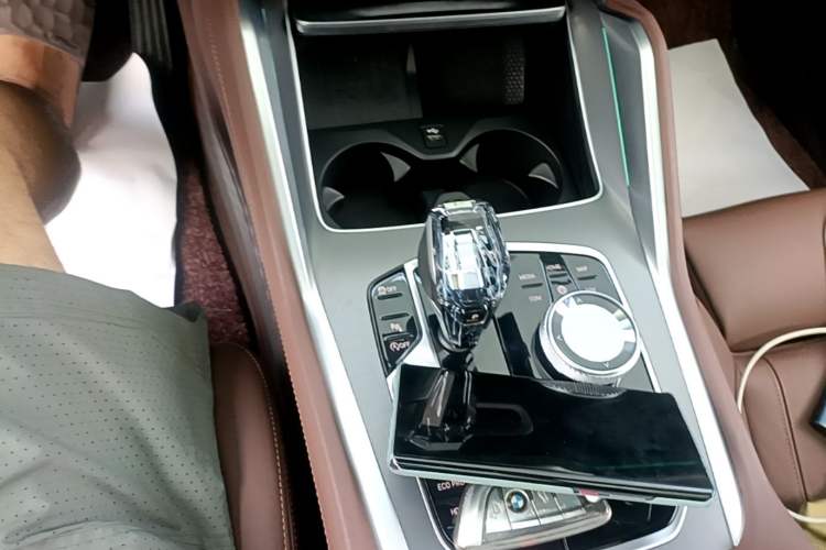Used BMW X6 2022 Restyled xDrive30i M Sport Package Gear Lever