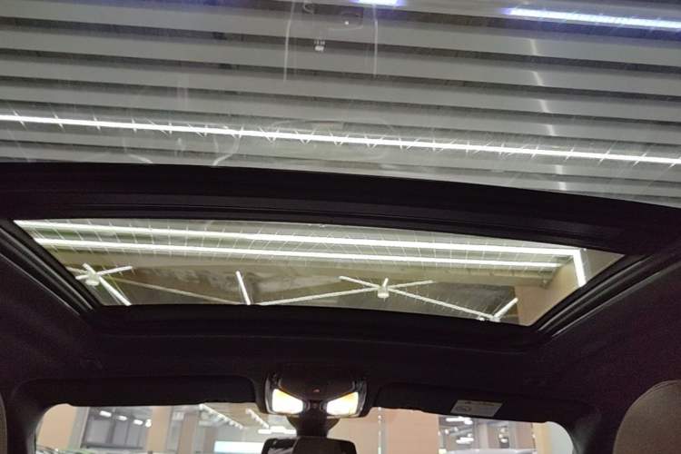 Used BMW X6 2022 Second Facelift xDrive40i M Sport Package Headliner