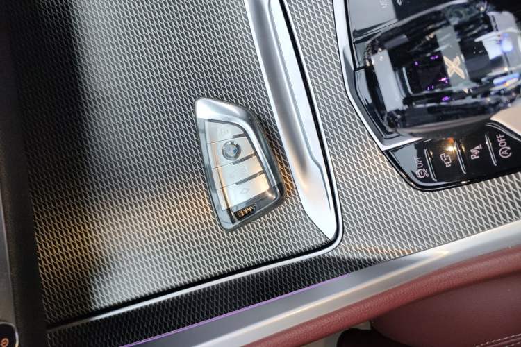 Used BMW X6 2022 xDrive40i M Sport Package Interior 1