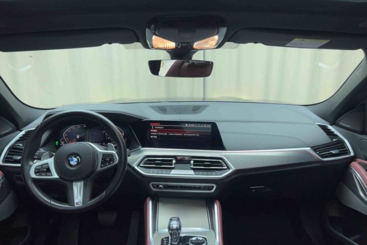 Used BMW X6 2022 Second Facelift xDrive40i M Sport Package Interior 1