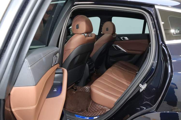 Used BMW X6 2022 Restyled xDrive40i M Sport Package Interior 2